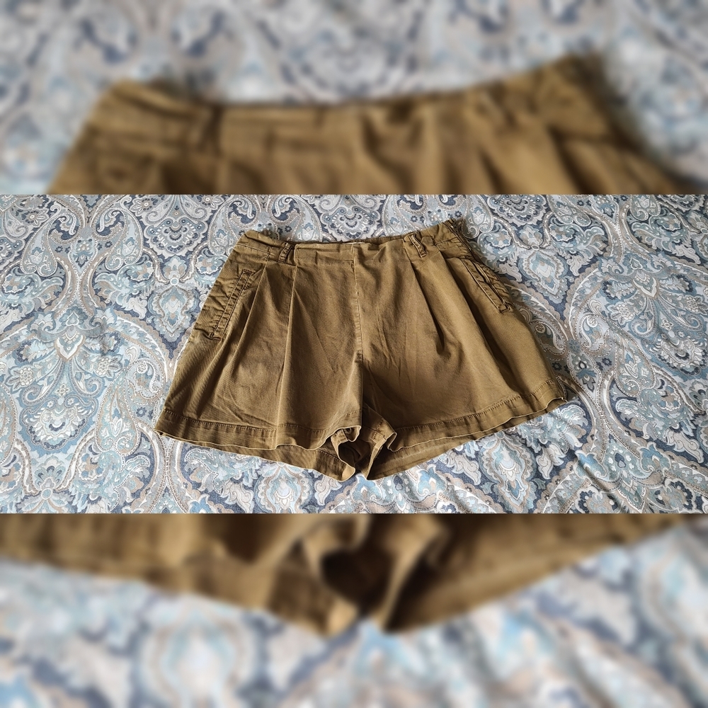 Anthropologie City Short